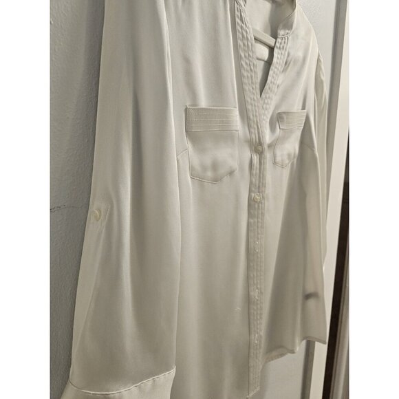 Women The Limited Ivory Button Down Blouse Business Casual VNeck Work shirt sz S - Picture 2 of 11